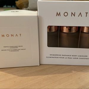 Monat body shimmer luminizer with brush set